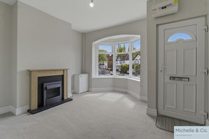 Living room- click for photo gallery
